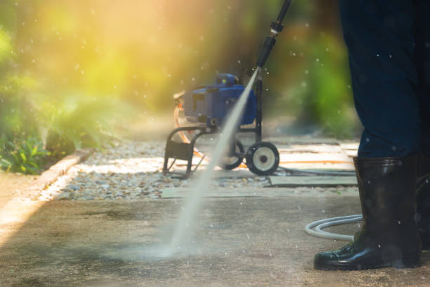 Best Playground Equipment Cleaning  in Middletown, VA